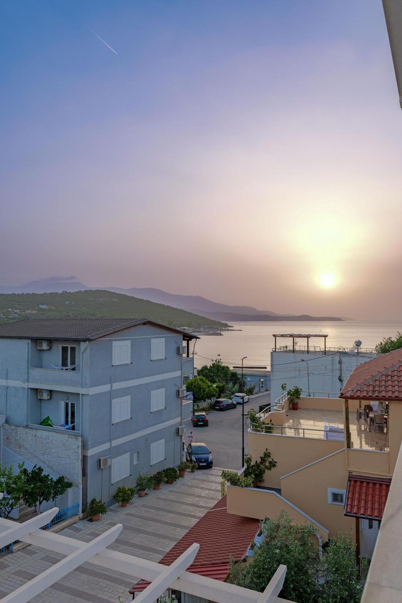Hotel Veliaj Ksamil Exterior foto